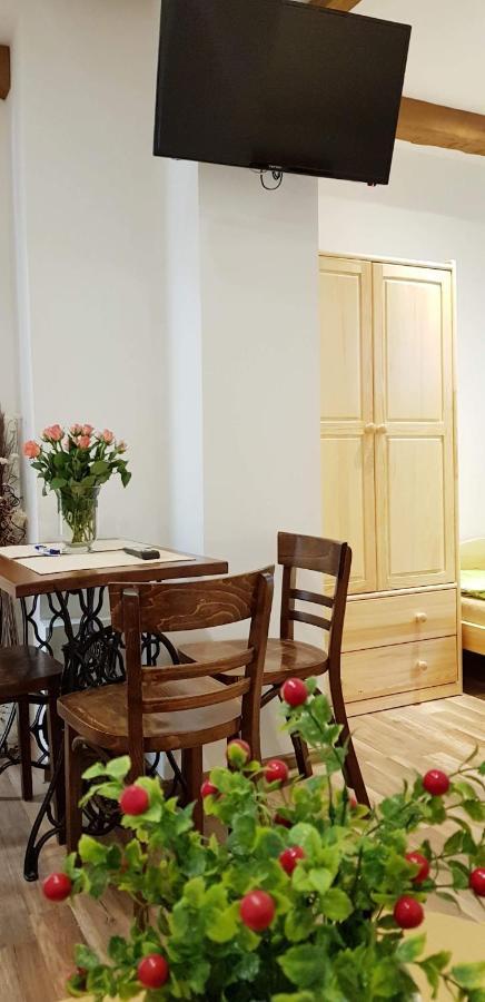 Pod Stodola Guest house *